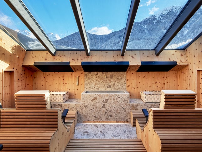 Sauna with Infrared Beds